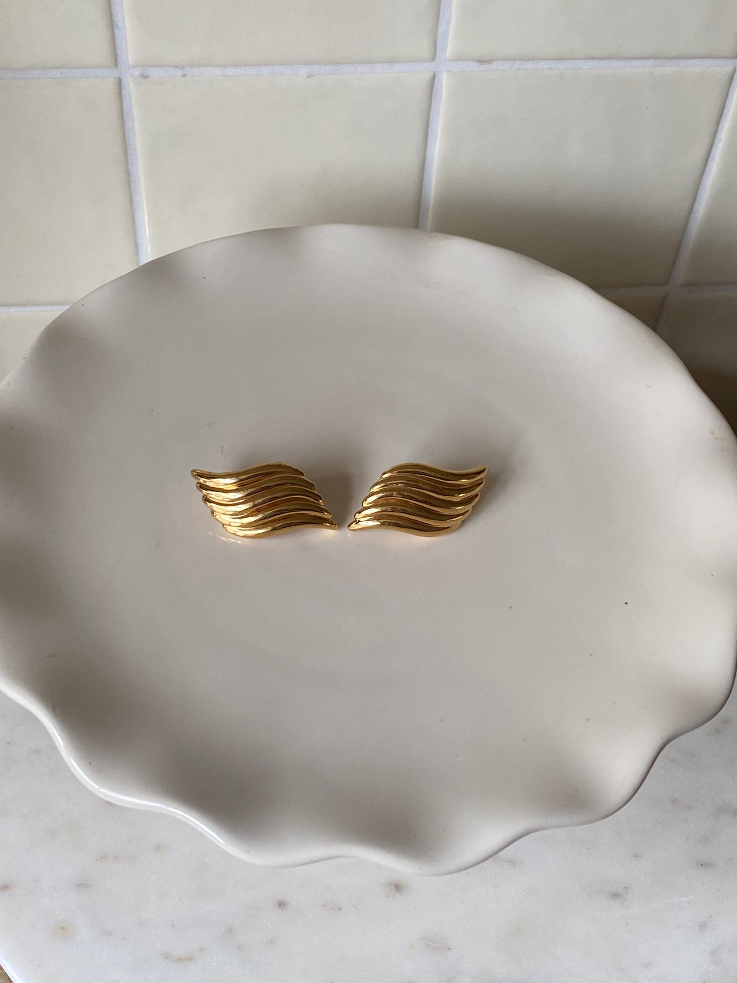 Eve's statement earrings in gold plating